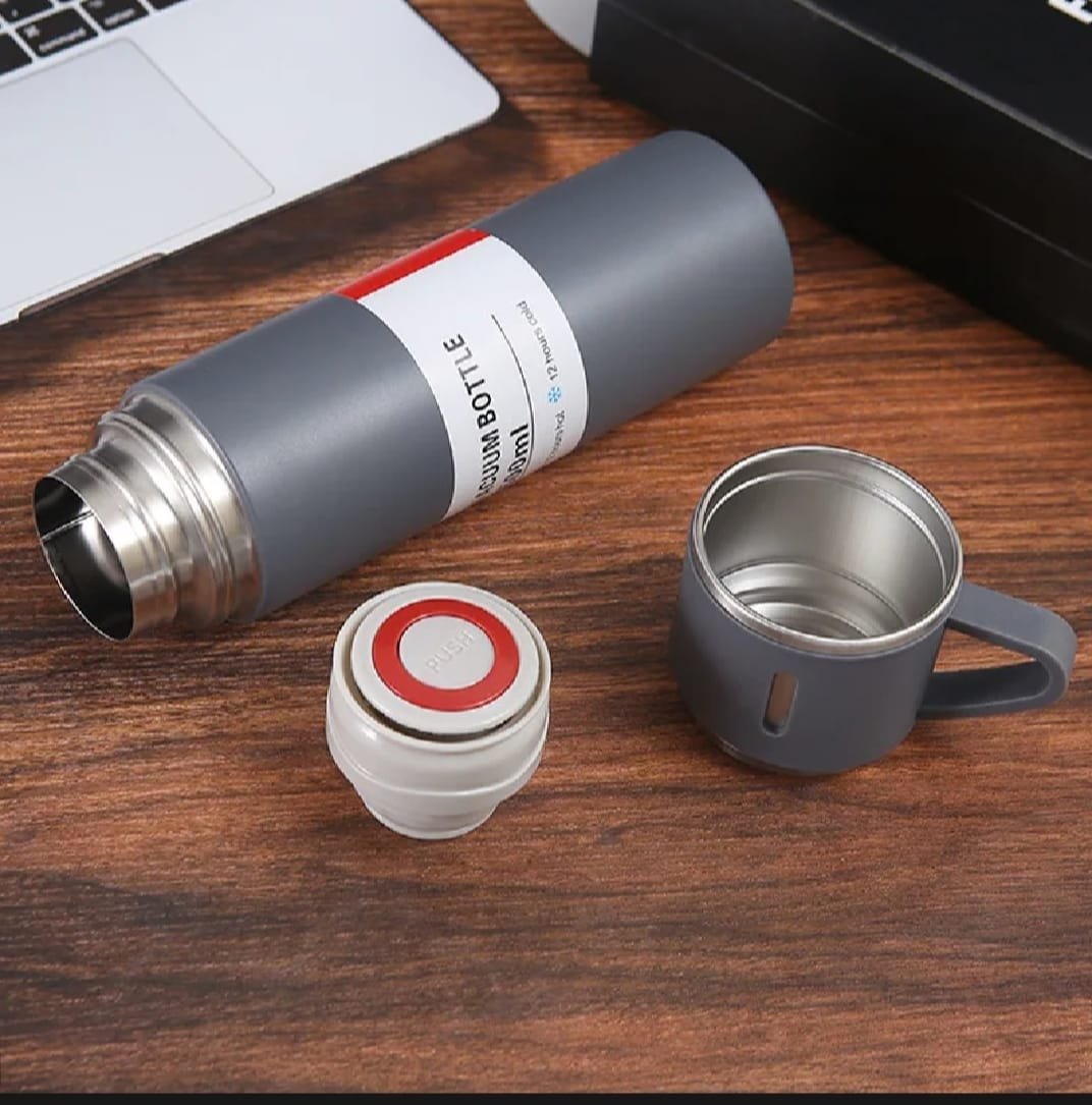 Water Bottle Vacuum Flask Set with Three Cups 500ml Stainless Steel